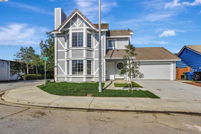 427 Summerwood Dr, Fremont CA: https://media.crmls.org/mediaz/1647570f-dcdb-4b5e-9fe1-75df98ef93f8.jpg