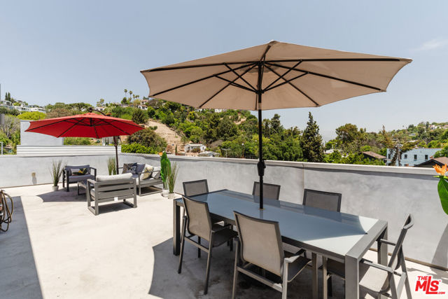 1931 Griffith Park Boulevard, Los Angeles CA: https://media.crmls.org/mediaz/1648c294-93f2-4a0a-8c76-3affef4cec08.jpg