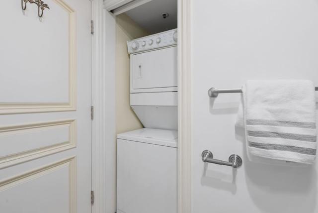 720 Stockton Street, San Francisco CA: https://media.crmls.org/mediaz/1649fb59-3c3f-4638-af3a-83a5257f4e6f.jpg