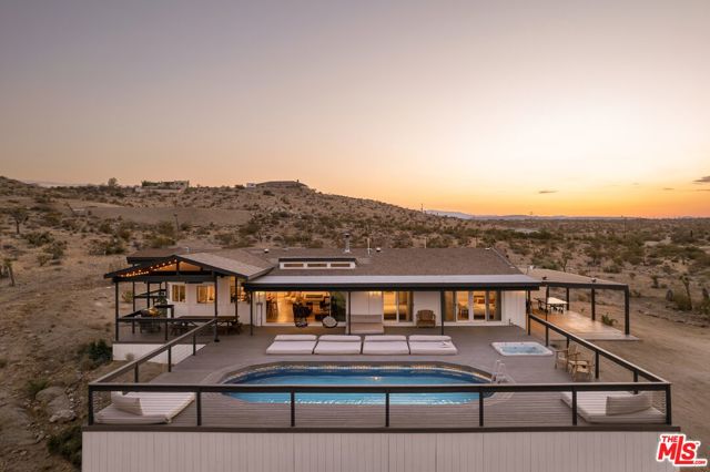 59855 Security Drive, Yucca Valley CA: https://media.crmls.org/mediaz/164a15d3-1823-4024-a55b-c0e8f4331a3e.jpg