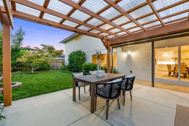 16251 Lilac Lane, Los Gatos CA: https://media.crmls.org/mediaz/164a2bf9-d78d-4d25-8dfa-2b502487ee6a.jpg