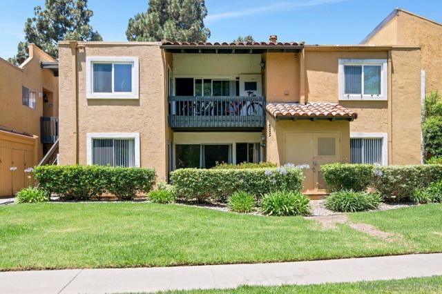 17105 W Bernardo Dr, San Diego CA: https://media.crmls.org/mediaz/164bfb43-4042-4c0a-9a72-5375ad803987.jpg