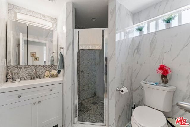 1430 N Dominion Avenue, Pasadena CA: https://media.crmls.org/mediaz/164bfe6f-b46e-4b86-b5d7-6b1a1fb05267.jpg