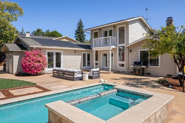 881 Highlands Circle, Los Altos CA: https://media.crmls.org/mediaz/164c21d2-6d68-4f1b-a242-3e0bf1b3f7c9.jpg