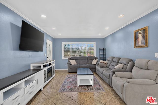 248 East 186th Street photo 4