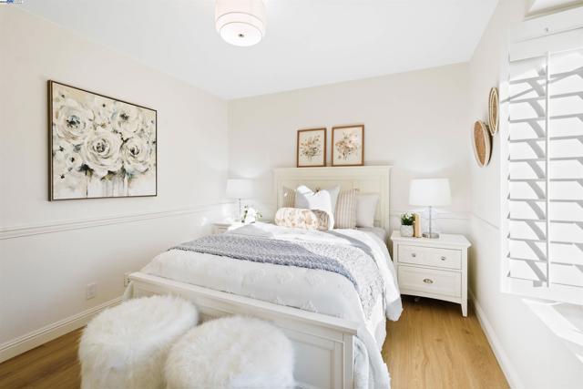 3211 Harvey Ct, Pleasanton CA: https://media.crmls.org/mediaz/164e6633-c9de-43fc-9c66-1f0ce71ffc07.jpg