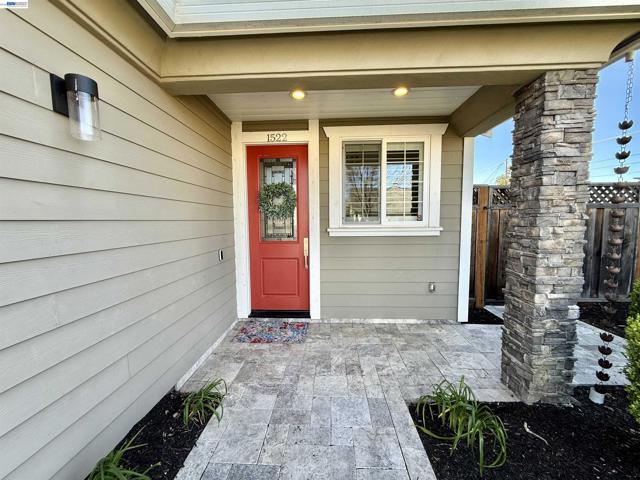 1500 Arroyo Rd, Livermore CA: https://media.crmls.org/mediaz/1651fa14-9710-4339-90ec-756a98d5eb9a.jpg