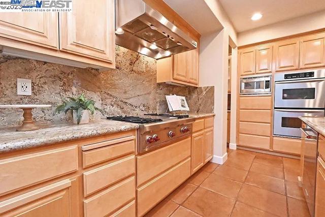 787 Barleta Ln, Livermore CA: https://media.crmls.org/mediaz/16524d8e-5a09-4f7c-91b2-89261d814f30.jpg