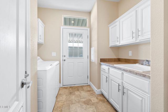 Detail Gallery Image 16 of 35 For 5540 W 5th St #1,  Oxnard,  CA 93035 - 3 Beds | 2 Baths