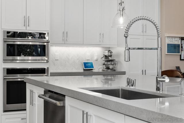 8416 18 Hidden Cove Way, San Diego CA: https://media.crmls.org/mediaz/1652f1af-6ad4-490b-9e01-1a29b2fc2bb5.jpg