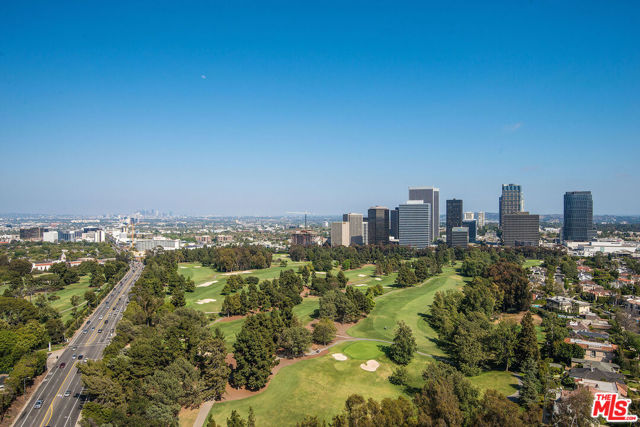 1200 Club View Drive, Los Angeles CA: https://media.crmls.org/mediaz/165391b9-9f71-4c65-8f23-f8bcb8fcc56f.jpg