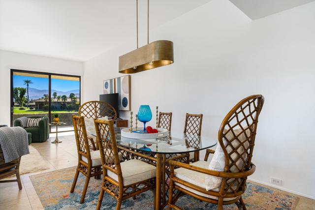 9 Rutgers Court, Rancho Mirage CA: https://media.crmls.org/mediaz/1653dd59-5a76-42b3-ad7e-385bfb39d8b8.jpg