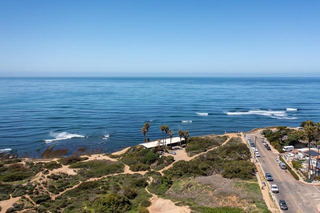 Image 2 of 35 For 741 Sunset Cliffs Boulevard