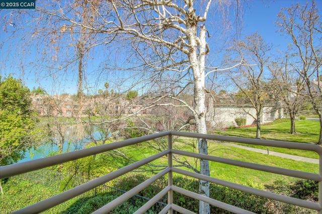 5070 E Lakeshore Drive, San Ramon CA: https://media.crmls.org/mediaz/1654f437-e025-4a66-a08b-cb53c0af0444.jpg