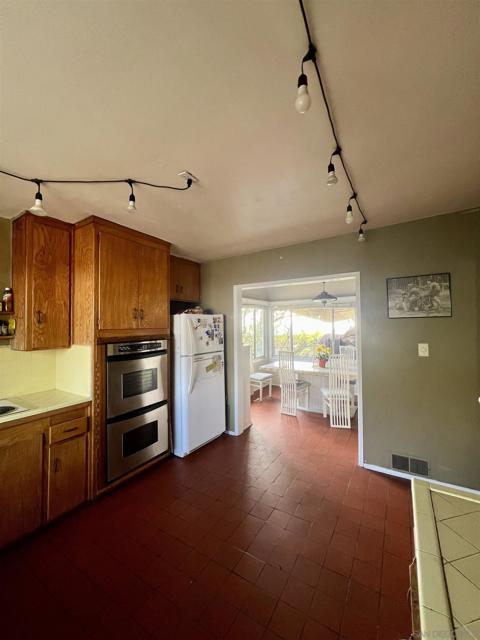 686 Via De La Valle, Solana Beach, California 92075, 3 Bedrooms Bedrooms, ,2 BathroomsBathrooms,Single Family Residence,For Sale,Via De La Valle,250018891SD