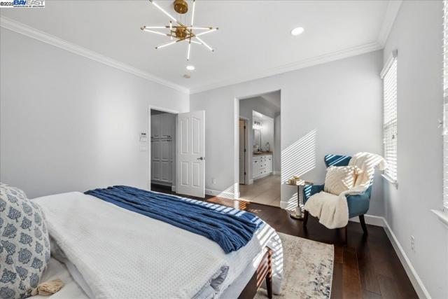 4875 Thorndike Ln, Dublin CA: https://media.crmls.org/mediaz/165521dc-5436-4457-87d2-6b00095d821d.jpg