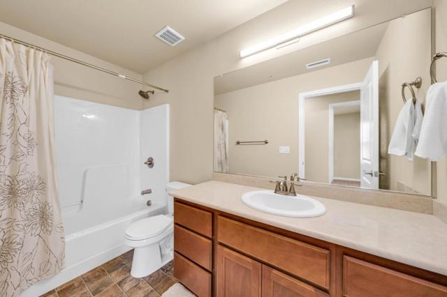 21 Sycamore Street, Greenfield CA: https://media.crmls.org/mediaz/1655e46a-9853-4450-987d-b941a01b4cf0.jpg
