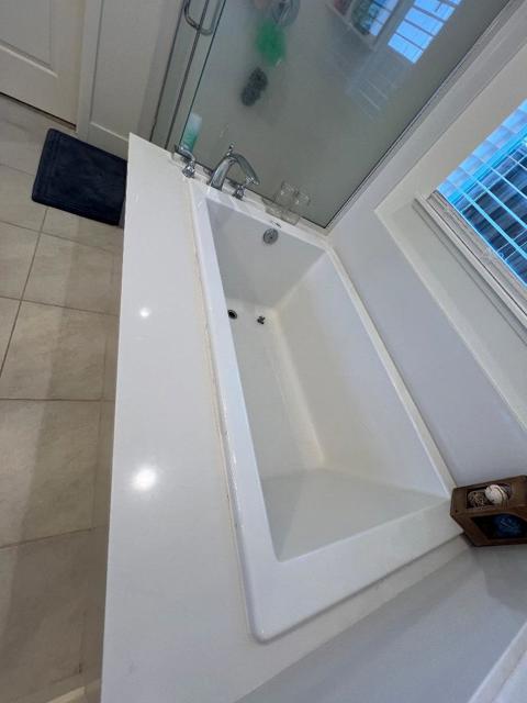 1460 Waterwheel Lane, Hollister CA: https://media.crmls.org/mediaz/16560401-45be-46b4-99fe-4cf5b0964961.jpg