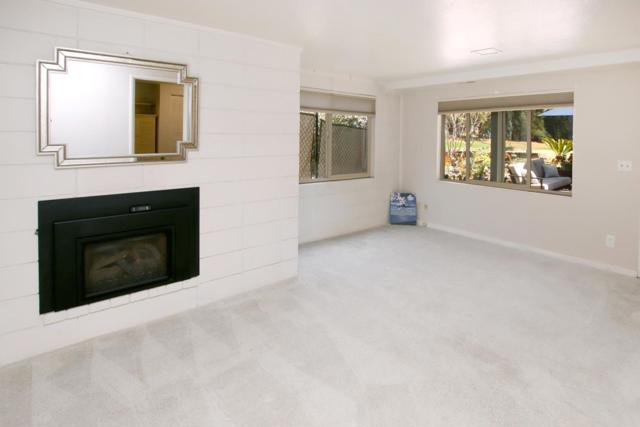 620 Rio Del Mar Boulevard, Aptos CA: https://media.crmls.org/mediaz/16560615-5929-4eb3-8b18-a1bb4b87542a.jpg