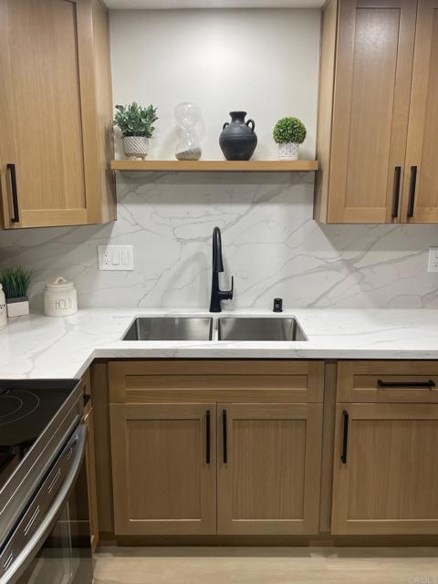 Detail Gallery Image 5 of 11 For 4847 Williamsburg Ln #161,  La Mesa,  CA 91942 - 1 Beds | 1 Baths