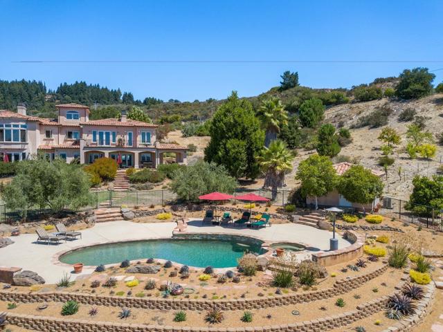 2053 Weston Road, Scotts Valley CA: https://media.crmls.org/mediaz/16570aa4-837e-422d-a1f3-6b7d5679ad9c.jpg