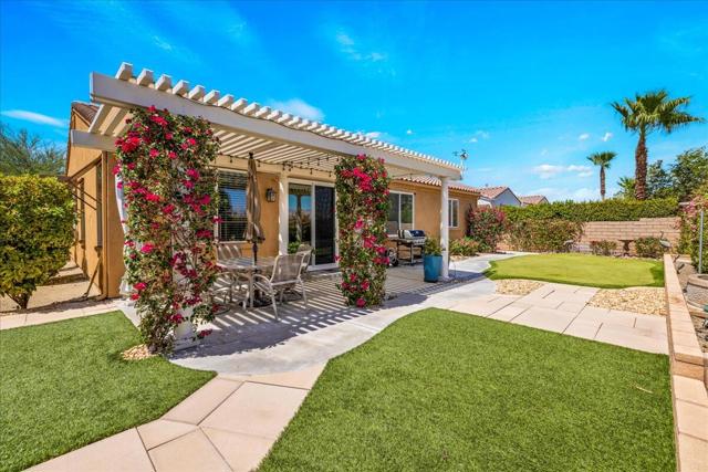 3330 Savanna Trail, Palm Springs CA: https://media.crmls.org/mediaz/16581051-01b7-49a5-aaf0-427e358b7152.jpg
