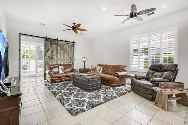 40752 Calle Guapo, Indio CA: https://media.crmls.org/mediaz/165a9548-b1e1-4e63-aa08-eaf274f90a1a.jpg
