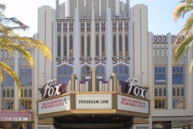 2627 Ohio Avenue, Redwood City CA: https://media.crmls.org/mediaz/165b0c8b-fdea-4b3e-8978-5dd3be9badd7.jpg