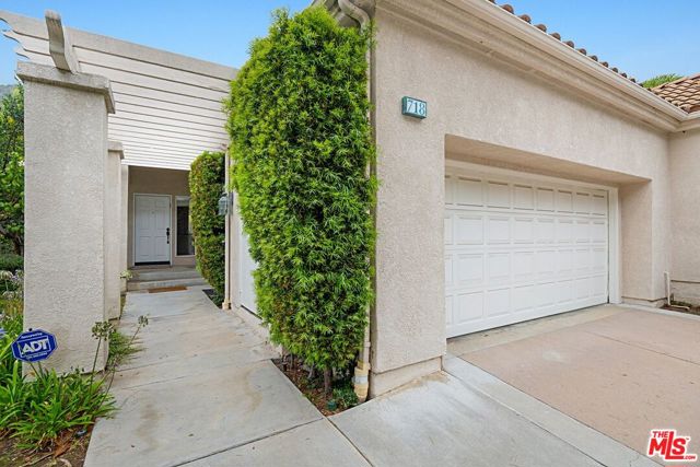 718 Palisades Drive photo 3