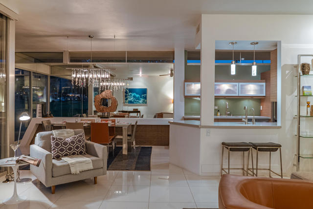 26 Lakeview Circle, Palm Springs CA: https://media.crmls.org/mediaz/165b7d02-46e3-43a7-8e93-8d0cb41698ae.jpg