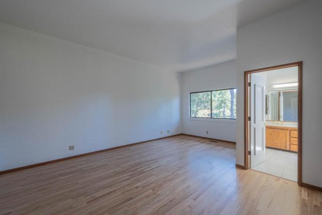3587 Eastfield Court, Carmel CA: https://media.crmls.org/mediaz/165b7d80-0435-4640-9b39-a5462f4bbbc9.jpg