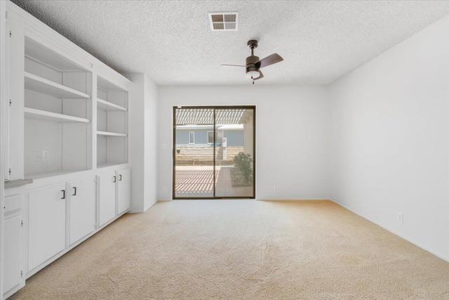 74577 Azurite Circle E, Palm Desert CA: https://media.crmls.org/mediaz/165b9888-62c9-455f-ae16-90fe3c96fc7f.jpg