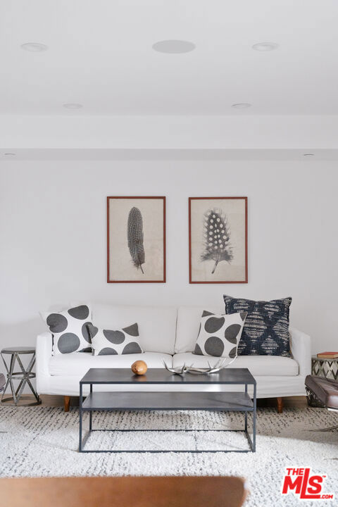 2514 Berkeley Avenue, Los Angeles CA: https://media.crmls.org/mediaz/165be33f-4057-45dc-b28d-45e38550f40b.jpg