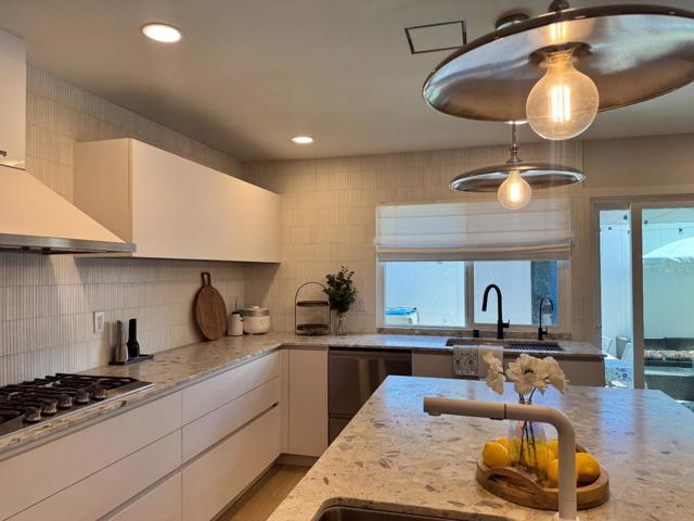 4655 Columbia River Court, San Jose CA: https://media.crmls.org/mediaz/165bfd9f-fc73-4b7a-bdcd-992e28500408.jpg