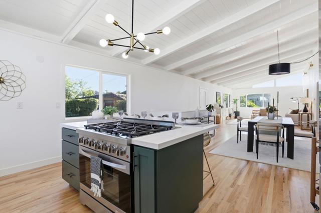 3233 Maplethorpe Lane, Soquel CA: https://media.crmls.org/mediaz/165d6ff3-4b58-41b2-af76-40f6b6cf606a.jpg