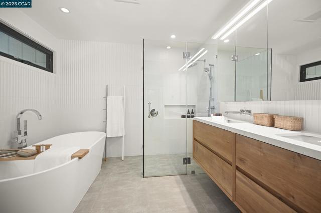 148 Draeger Drive, Moraga CA: https://media.crmls.org/mediaz/165da41b-d845-489b-837f-ae3f76be3dd9.jpg