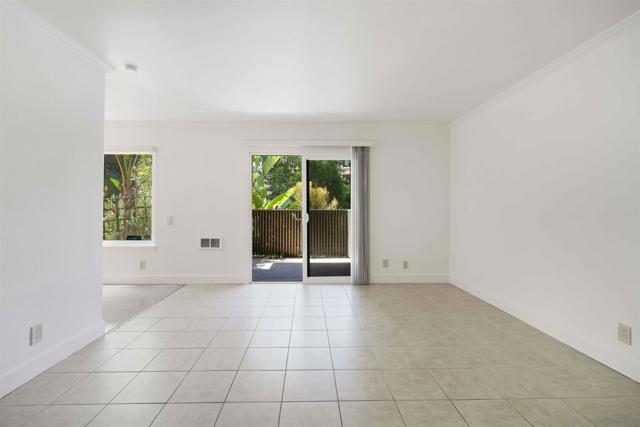 3136 Via Alicante, La Jolla CA: https://media.crmls.org/mediaz/165dea8e-7ece-4a58-9272-59d749184483.jpg