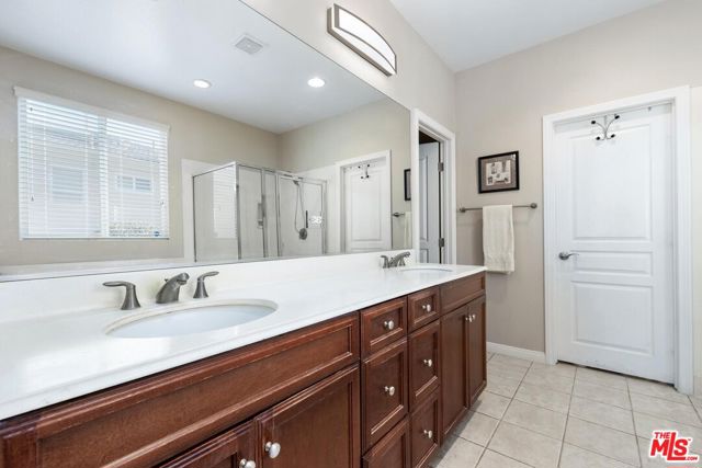 1514 Green Creek Trail, Beaumont CA: https://media.crmls.org/mediaz/165e68ac-1298-4e23-a11a-67303c76c363.jpg