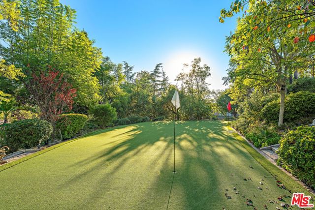 2428 Oak Canyon Place, Escondido CA: https://media.crmls.org/mediaz/165fb868-e8be-4da0-a636-07ca9d024ff2.jpg