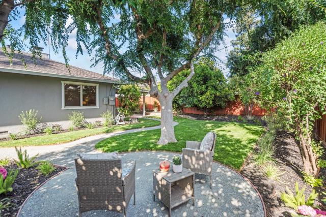 1132 Northumberland Drive, Sunnyvale CA: https://media.crmls.org/mediaz/165ff19a-d3da-408d-809c-2d9bcb640f26.jpg