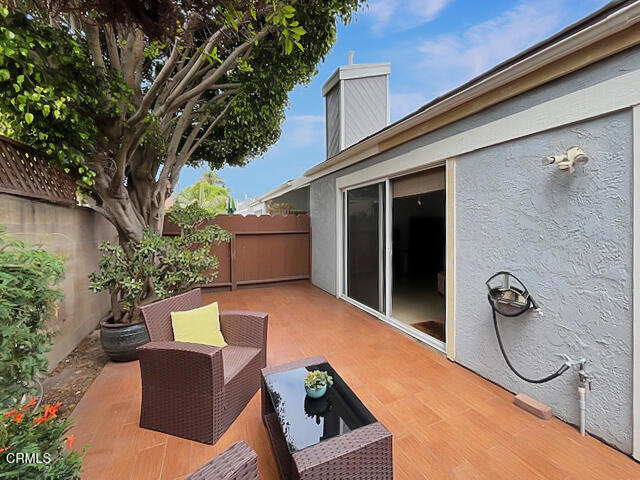 476 Harbor Lights Lane, Port Hueneme CA: https://media.crmls.org/mediaz/166044f4-c952-4c49-80c5-1a9fb613b036.jpg