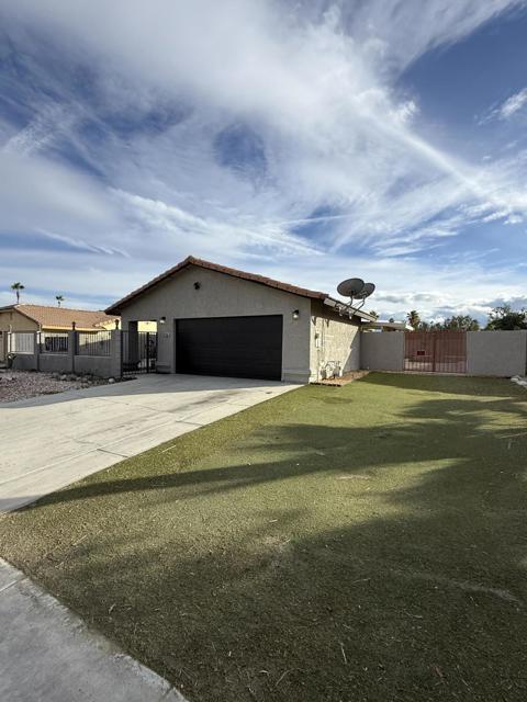 67855 Paletero Road, Cathedral City CA: https://media.crmls.org/mediaz/166120e8-4617-46b0-a261-a6cd81382000.jpg
