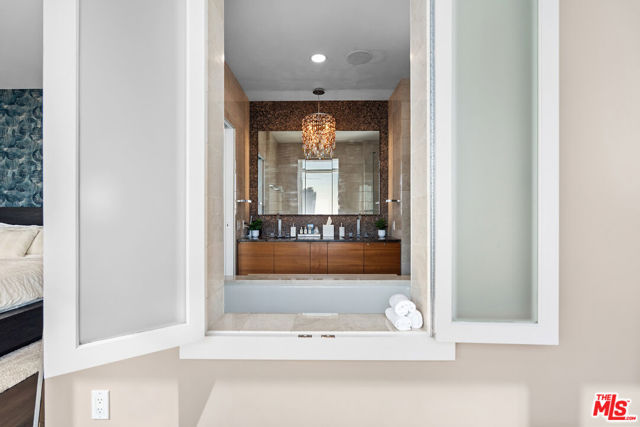 900 W Olympic Boulevard, Los Angeles CA: https://media.crmls.org/mediaz/16616af2-5507-43ab-9c7f-c1ae2dd01794.jpg