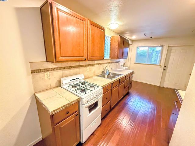 Image 21 of 43 For 2271 Avenue 135th