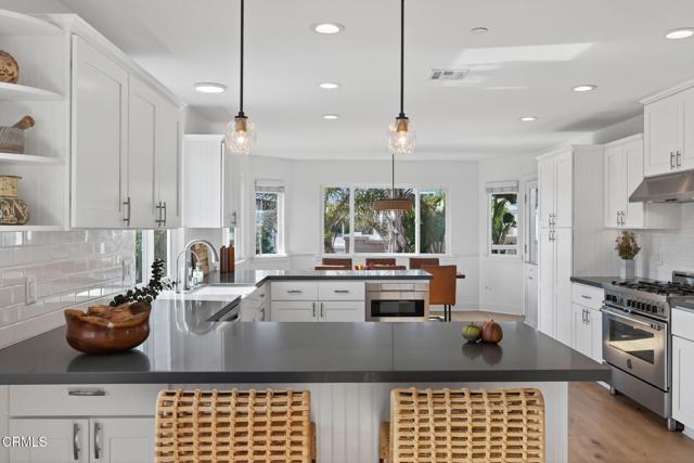 Detail Gallery Image 16 of 57 For 1111 Dover Ln, Ventura,  CA 93001 - 4 Beds | 3/1 Baths