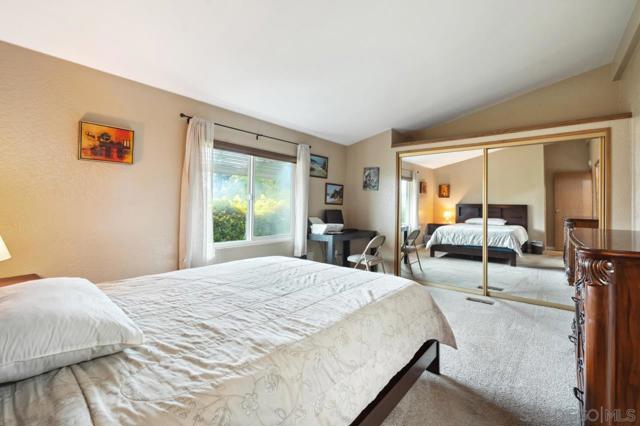 1831 Nova Gln, Escondido CA: https://media.crmls.org/mediaz/166361c8-0c31-4fd5-b97e-cdbc56f7f596.jpg