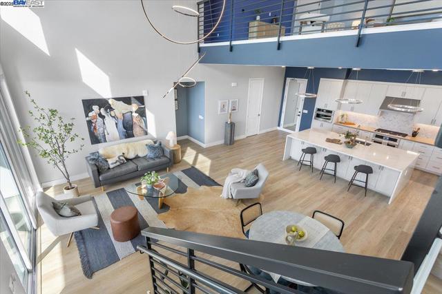 2250 Kilowatt Way, Fremont CA: https://media.crmls.org/mediaz/16637af8-f982-4c8b-848b-ce177424ca27.jpg