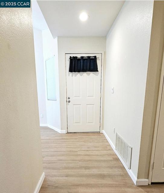 Image 3 of 15 For 7835 Canyon Meadows  B
