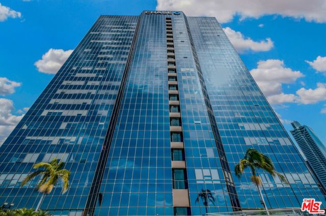 1100 Wilshire Boulevard, Los Angeles CA: https://media.crmls.org/mediaz/16659ea6-dfbb-4b36-964e-4b44edf12c85.jpg