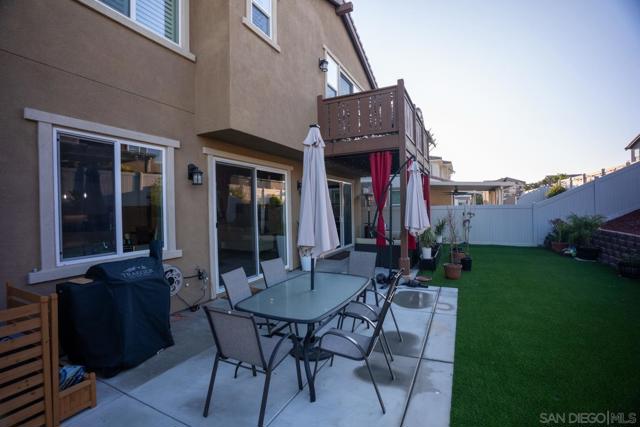 1417 Stearns Whard Rd, Chula Vista CA: https://media.crmls.org/mediaz/1666baa8-c7f2-4fef-adf8-c312d583d276.jpg